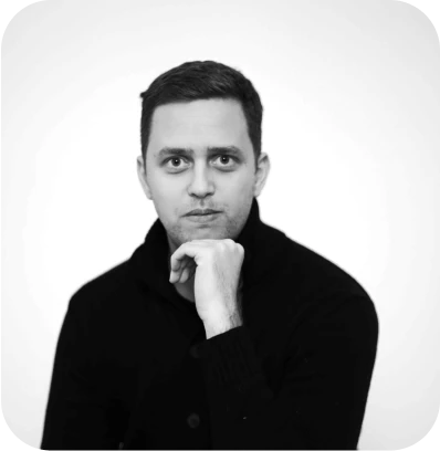 Simone Ferrari – Head of Business Development di Creative Bulls, agenzia di marketing creativo specializzata in finanza e fintech.
